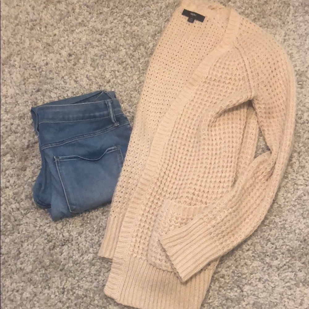 Pretty light pink soft sweater
